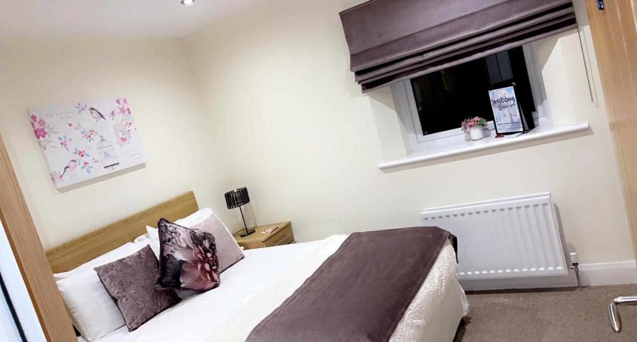 The Armada Inn Armoy Buitenkant foto
